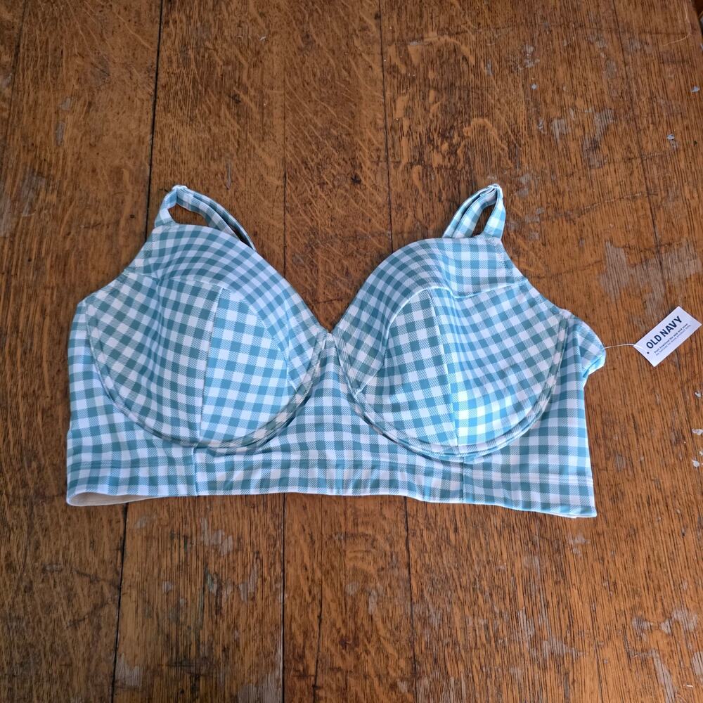 New, Plus size bikini top. Underwire checkered pattern. 3X